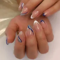 خدمات تخصصی ناخن و مژه با قیمت های رقابتی