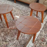 میز عسلی و آباژور و گلدان