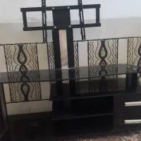 میزتلویزیون شیشه ای