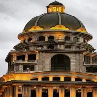 ۹۵ متر اپارتمان/ غرب ایران مال/سند تعاونی