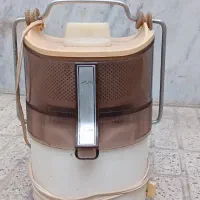اسپیکر و آبمیوه گیری و کیبورد