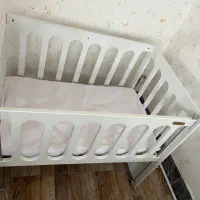 تخت نوزاد