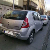 ساندرو بیرنگ کم کارکرد