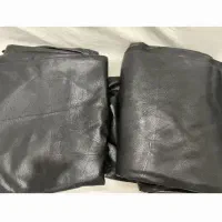 پارچه چرم|لباس|قم, وادی السلام|دیوار