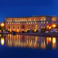 تورارمنستان تورایروان تورگرجستان تورتفلیس باتومی|تور و چارتر|شیراز, ریشمک|دیوار