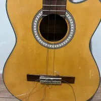 گیتار  کلاسیک کات اوی(cutaway)