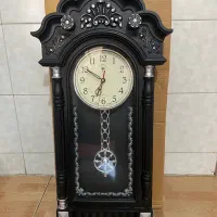 ساعت دیواری سالم با جعبه مناسب کادو
