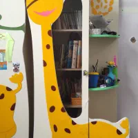 کمد لباس و کتاب و ویترین