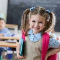 خانم واسه پرستار بچه