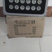 تعدادی لوازم برقی وپرژکتور ۳۰ وات همه نونو