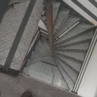 پله دوبلکس و سقف شیروانی