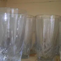 تعدادی ظروف
