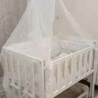 تخت کنارمادر