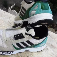 کتانی آدیداس