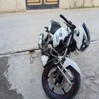 موتور آپاچی 180 سفید