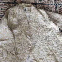 مانتو و ش.میز|لباس|میانه, |دیوار