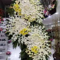 تاج گل مراسم ترحیم *گلفروشی رزلند*