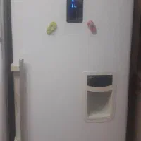 تعمیر انواع یخچال خانگی و صنعتی و کولر گازی اسپیلت