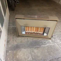 بخاری دیواری سالم