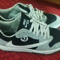 نایک|کیف، کفش، کمربند|خرم‌آباد, |دیوار