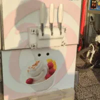 دستگاه بستنی قیفی