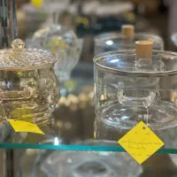 گالری کاخ نور|لوستر و چراغ آویز|شیراز, زند|دیوار