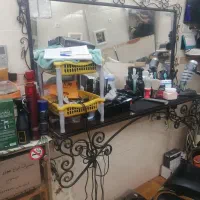 دکور آرایشگاه کامل با آینه|آرایشگاه و سالنهای زیبایی|آبادان, |دیوار