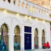 نیروی سالن کار خانم