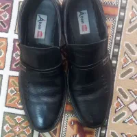 ۲ جفت کفش سایز ۴۱ و۴۲