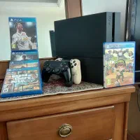 یه کنسول ps4 سالم سالم