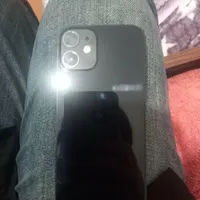 اپل iPhone 12 با حافظهٔ ۲۵۶ گیگابایت