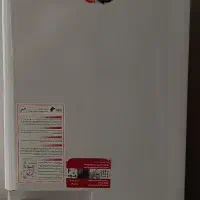 آبگرمکن مخزنی سالم و تمیز