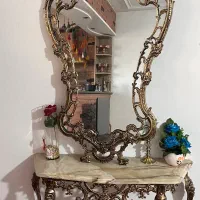 آیینه و میز کنسول