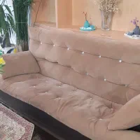 مبل‌ راحتی‌و ویترین