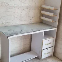 میز ناخن و دو عدد صندلی جک دار