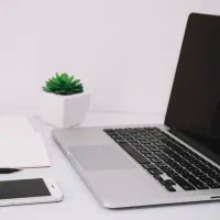 خدمات تخصصی تایپ، ترجمه، پاورپوینت و پایان‌نامه