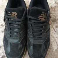 کتانی سالم سایز ۴۰و ۴۲ میباشد