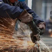 جوشکار برق کار برق کش و لوله کش آب و فاضلاب وسایر|خدمات پیشه و مهارت|بم, |دیوار