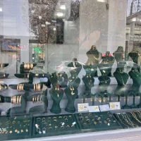 بنامسبت افتتاحیه شعبه جدید طلا و جواهر صالح