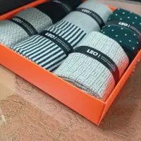 جوراب مردانه و زنانه