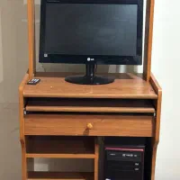 میز کامپیوتر چوبی