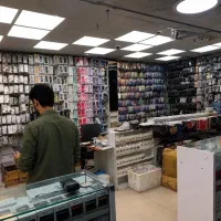 فروشنده لوازم جانبی موبایل