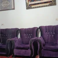 مبل راحتی رنگ بنفش قدیمی