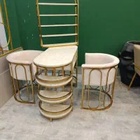 میز ناخن پرطرفدار / صندلی پرفروش و راحت هلال|آرایشگاه و سالن‌های زیبایی|ملک‌آباد, |دیوار