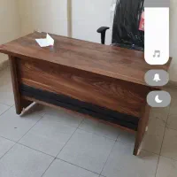 منشی و کارمند فروش خانوم دفتری