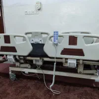 تخت بیمارستانی بیمار