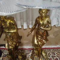 تندیس با آبکاری طلامناسب میز و دکور