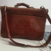 کیف چرمی اداری|کیف، کفش، کمربند|پرند, فاز ۳|دیوار