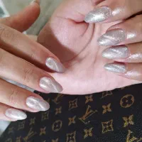 کاشت ناخن پدیکور