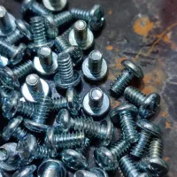 انواع پیچ های اینچ الکترونیکی